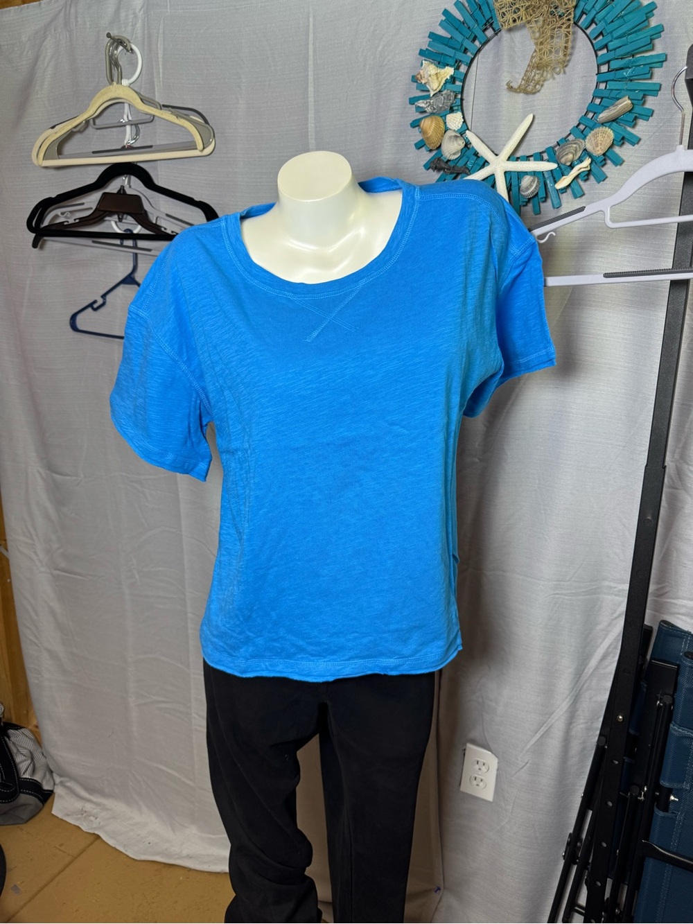 NWOT Zenana Women’s Deep Sky Jersey knit Short-Sleeve Tee